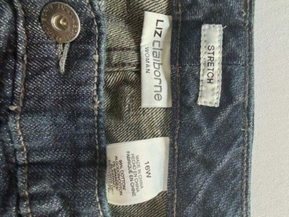 Liz Claiborne Slim Leg Jeans Womens 16W Dark Wash Blue Stretch NWT - Picture 4 of 7
